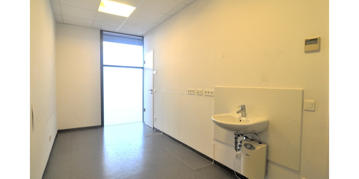 Praxisfläche mit Penthouse-Feeling im Ärztehaus - Gewerbeobjekt Königstein | Angebot:23795165