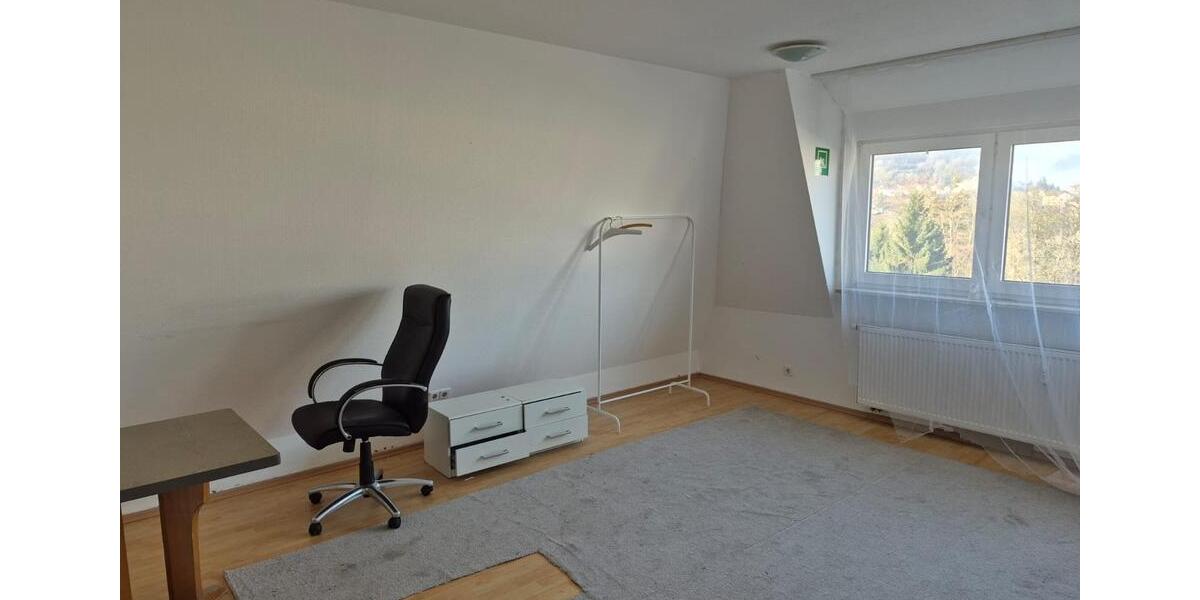 Dachgeschoßwohnung Geislingen an der Steige - 4 Zimmer, 115 m&sup2;, 1.300&euro; | Angebot:25328146