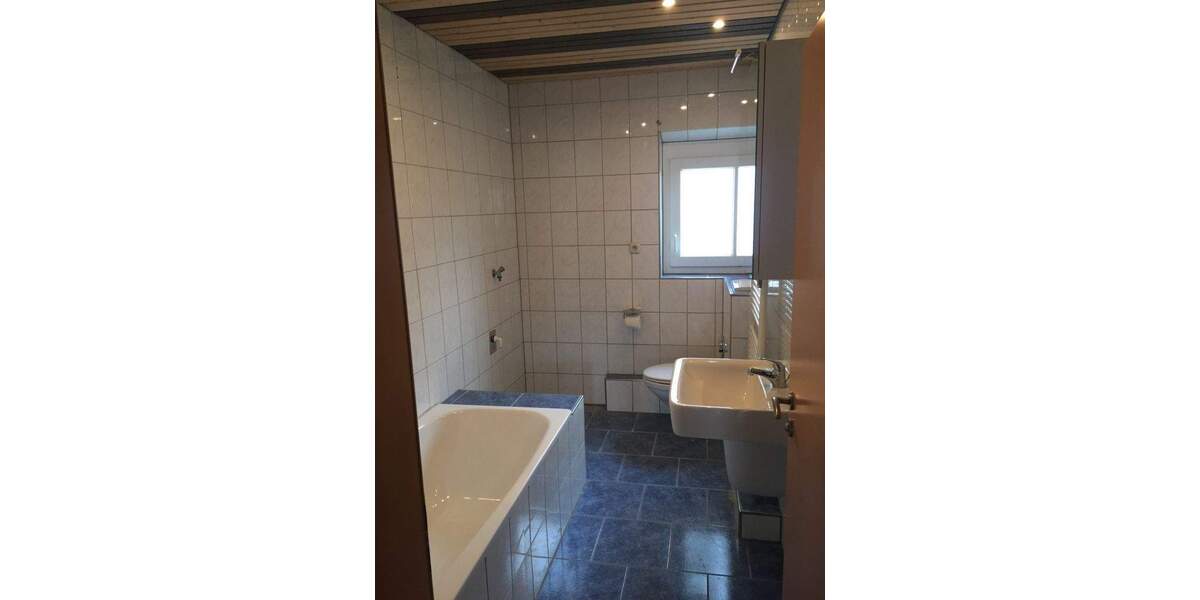 Etagenwohnung Weisendorf - 3 Zimmer, 93 m&sup2;, 845&euro; | Angebot:25835215