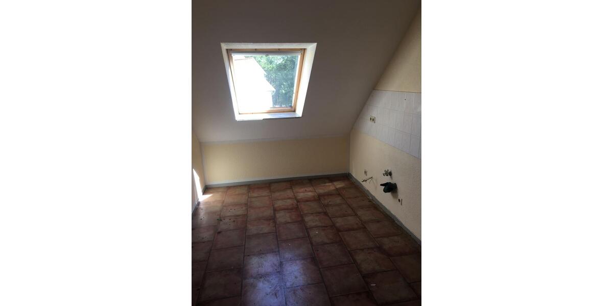 Etagenwohnung Gommern - 3 Zimmer, 84 m&sup2;, 462&euro; | Angebot:25918005