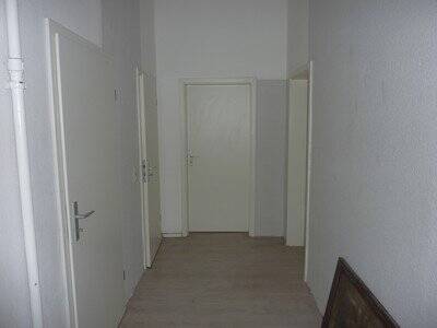 Etagenwohnung Weißenfels - 4 Zimmer, 81 m&sup2;, 410&euro; | Angebot:25733073