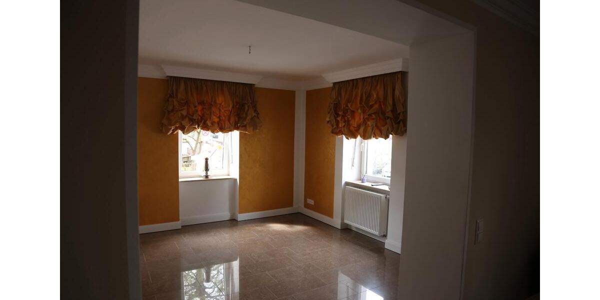 Erdgeschoßwohnung Augsburg Oberhausen - 4 Zimmer, 90 m&sup2;, 1.530&euro; | Angebot:26258732