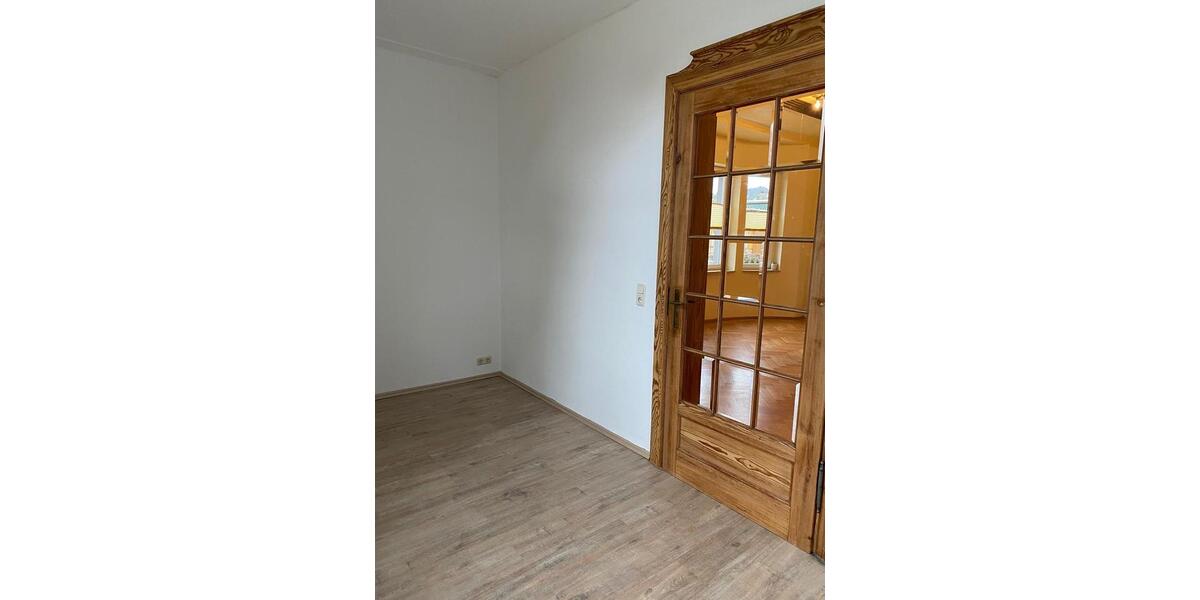 Erdgeschoßwohnung Pößneck - 2 Zimmer, 63 m&sup2;, 441&euro; | Angebot:25352758