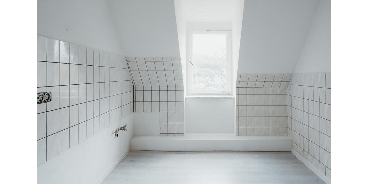 Etagenwohnung Werdohl - 4 Zimmer, 97 m&sup2;, 690&euro; | Angebot:25874672