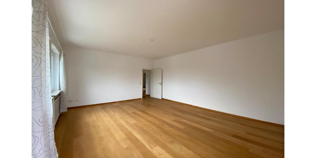 Etagenwohnung Wetzlar - 3 Zimmer, 123 m&sup2;, 1.350&euro; | Angebot:24461871