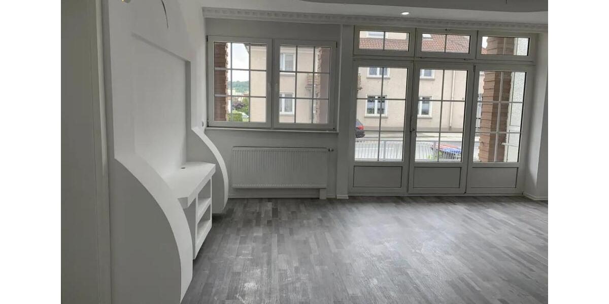 Erdgeschoßwohnung Bad Pyrmont - 4 Zimmer, 125 m&sup2;, 980&euro; | Angebot:26547810
