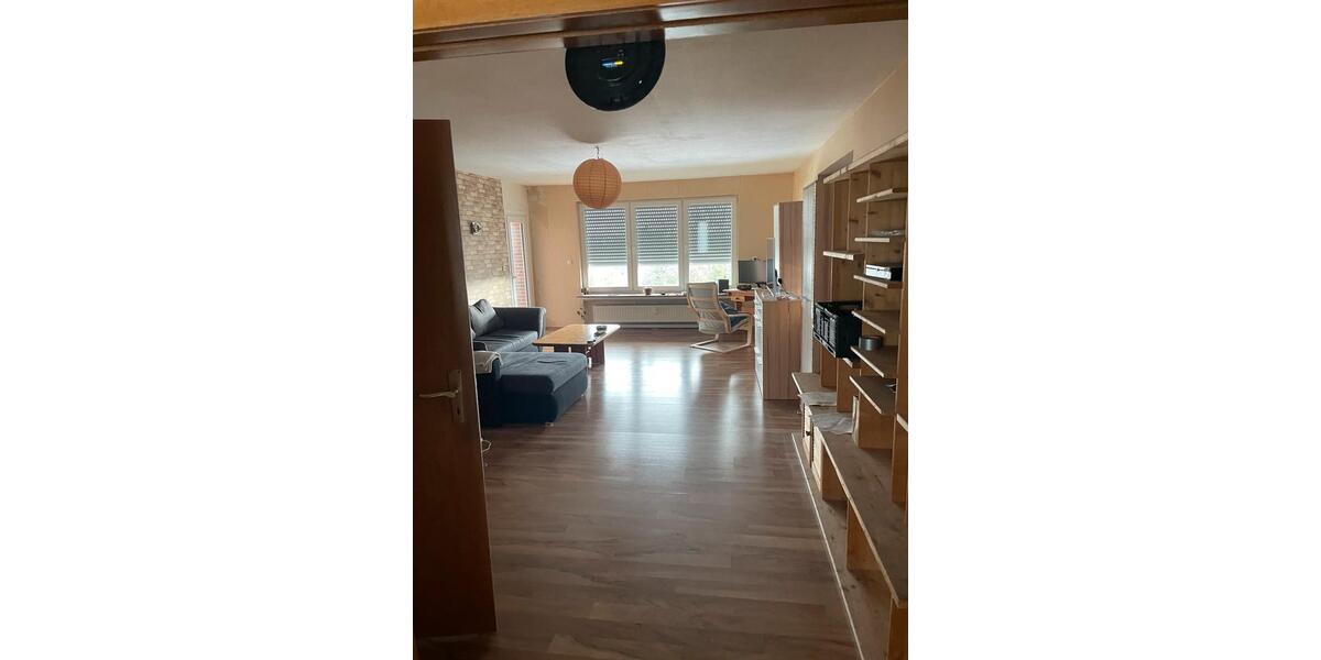 Etagenwohnung Baunatal - 3 Zimmer, 97 m&sup2;, 1.200&euro; | Angebot:25168369