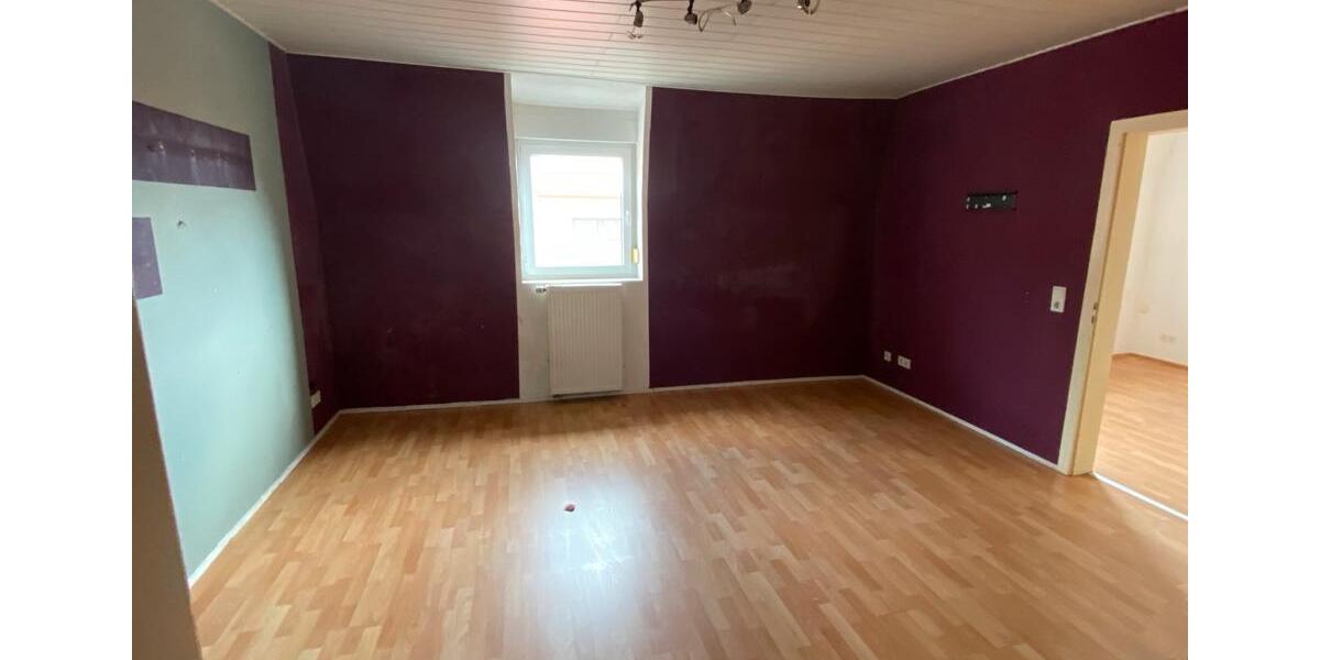 Reihenhaus Pirmasens - 6 Zimmer, 181 m&sup2;, 1.150&euro; | Angebot:23133255