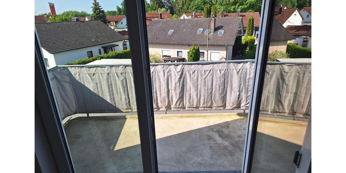 Dachgeschoßwohnung Reichertshofen - 3 Zimmer, 68 m&sup2;, 925&euro; | Angebot:26232124