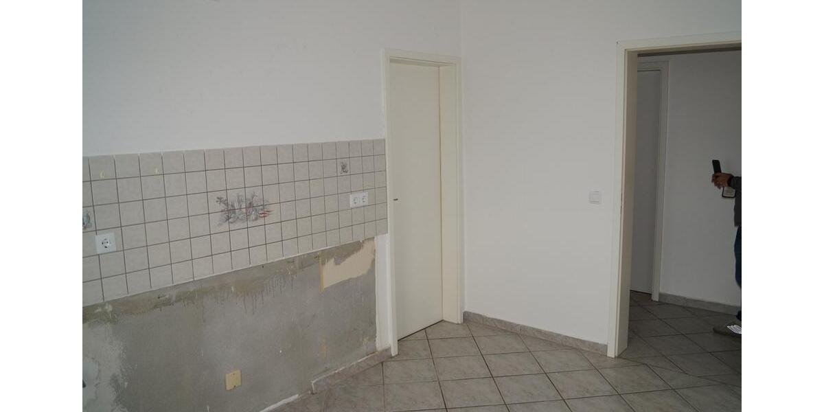 Etagenwohnung Frohburg - 3 Zimmer, 81 m&sup2;, 390&euro; | Angebot:23726598