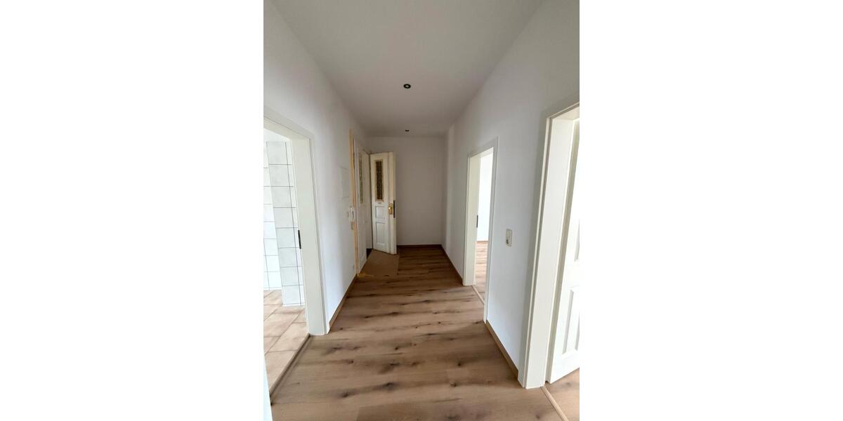 Etagenwohnung Markkleeberg - 2 Zimmer, 62 m&sup2;, 690&euro; | Angebot:26038393
