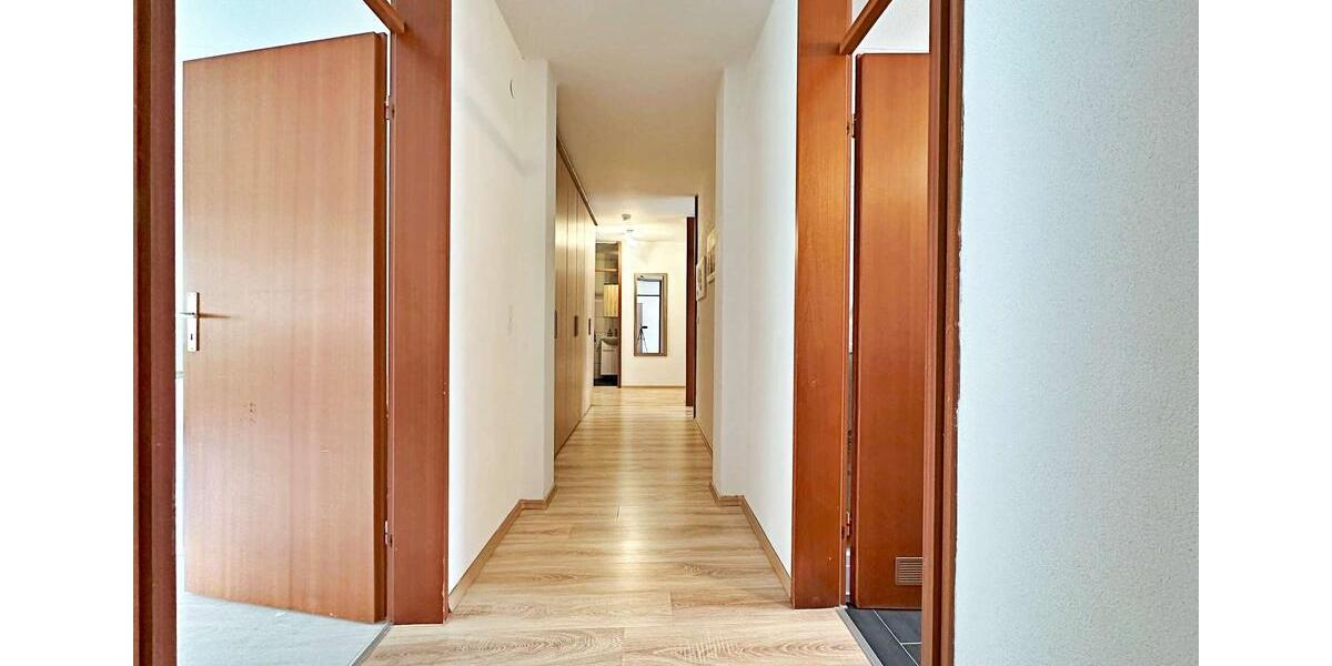 Etagenwohnung Neuenbürg - 3 Zimmer, 100 m&sup2;, 1.100&euro; | Angebot:24441201