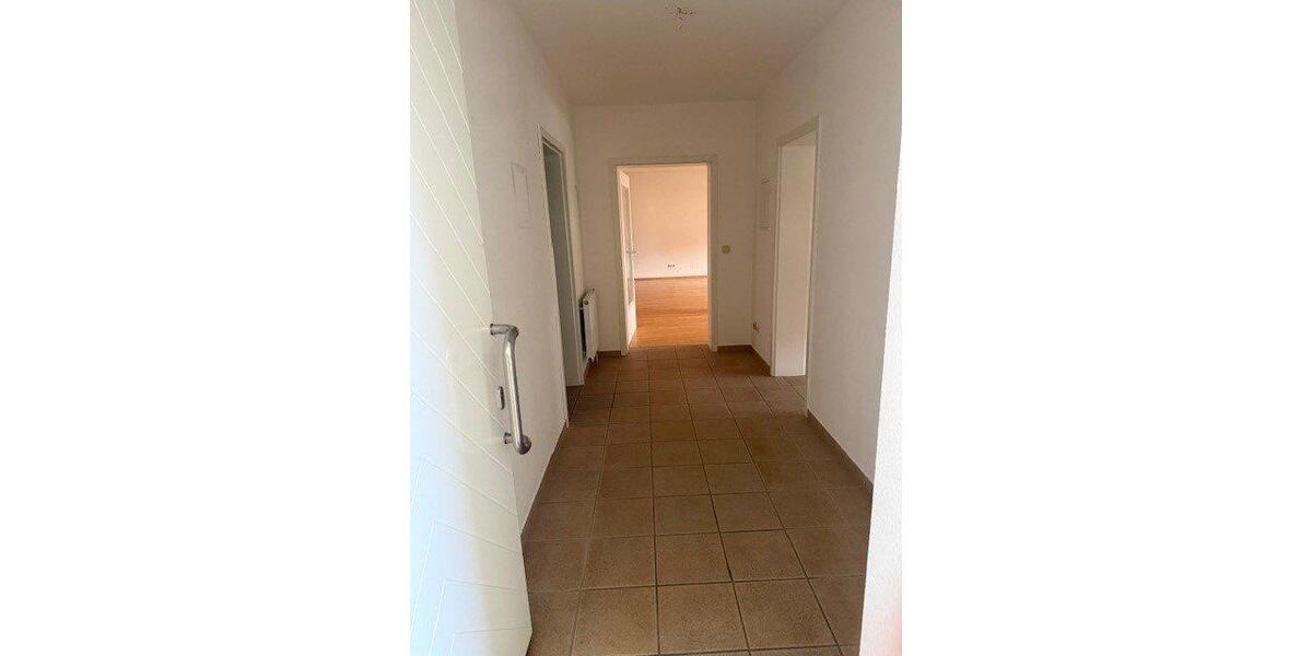 Erdgeschoßwohnung Bad Lippspringe - 2 Zimmer, 82 m&sup2;, 700&euro; | Angebot:26260514