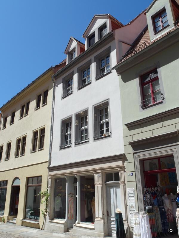 Ab OktoberNovember 2025: Gemütliche, kleine 3-Zimmer-DachWohnung in der Nähe vom Markt