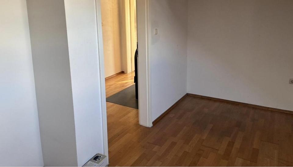 Dachgeschoßwohnung Langquaid - 2 Zimmer, 53 m&sup2;, 530&euro; | Angebot:26283927