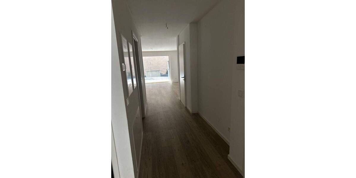 Etagenwohnung Gotha Gotha Nord - 3 Zimmer, 101 m&sup2;, 1.000&euro; | Angebot:24323446