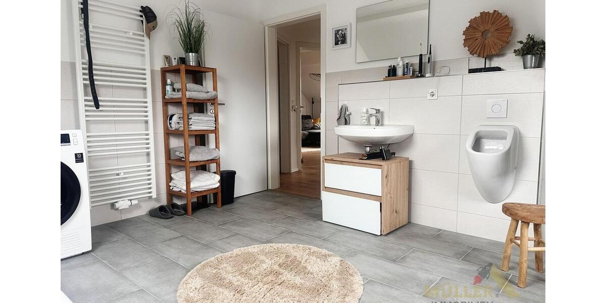 Etagenwohnung Schwalbach - 3 Zimmer, 80 m&sup2;, 700&euro; | Angebot:25867442