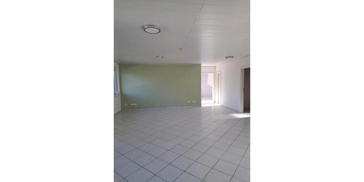 Etagenwohnung Michelstadt - 4 Zimmer, 125 m&sup2;, 1.250&euro; | Angebot:23552126