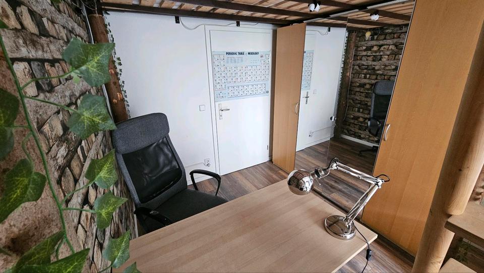 Wohnen auf Zeit Chemnitz - 18 Zimmer, 120 m&sup2;, 120&euro; | Angebot:26233715