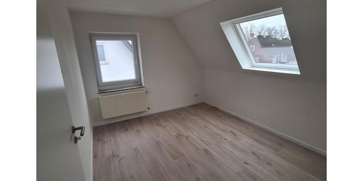 Doppelhaushälfte Ibbenbüren - 5 Zimmer, 135 m&sup2;, 1.290&euro; | Angebot:26045407