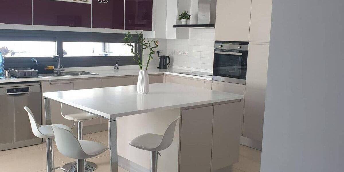 Mehrfamilienhaus, Wohnhaus Radebeul - 1 Zimmer, 220 m&sup2;, 3.520&euro; | Angebot:22047991