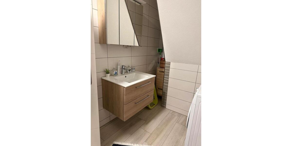 Dachgeschoßwohnung Kornwestheim - 2 Zimmer, 55 m&sup2;, 980&euro; | Angebot:26147811