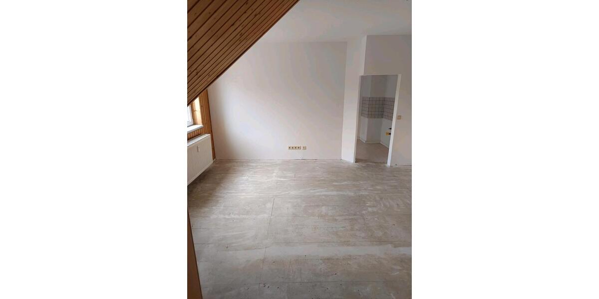 Dachgeschoßwohnung Olbernhau - 5 Zimmer, 70 m&sup2;, 390&euro; | Angebot:26502257