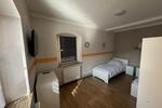 Wohnen auf Zeit Wunsiedel - 10 Zimmer, 70 m&sup2;, 25&euro; | Angebot:23569877