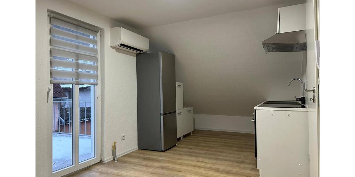 Dachgeschoßwohnung Haßmersheim - 3 Zimmer, 75 m&sup2;, 800&euro; | Angebot:25366413
