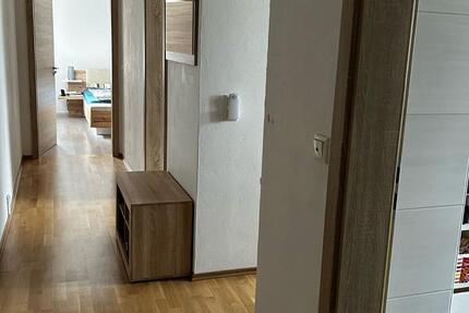 Wohnung Roding - 4 Zimmer, 110 m&sup2;, 800&euro; | Angebot:25185443