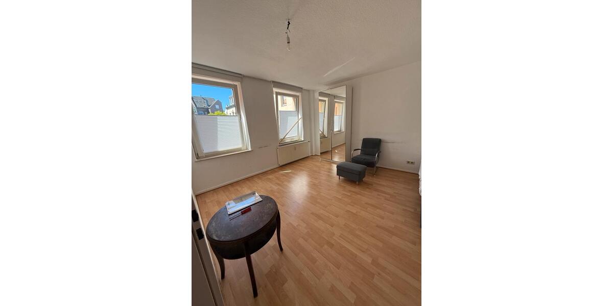 Etagenwohnung Krefeld Benrad - 2 Zimmer, 65 m&sup2;, 700&euro; | Angebot:26498597