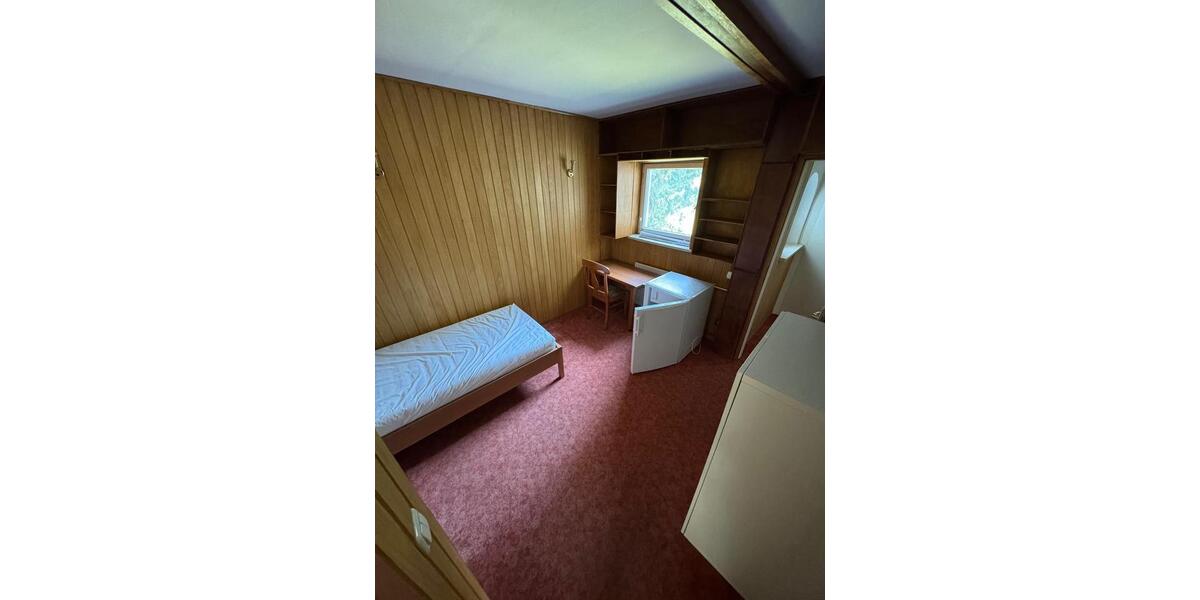 Etagenwohnung München Pasing-Obermenzing - 4 Zimmer, 95 m&sup2;, 3.000&euro; | Angebot:25217444