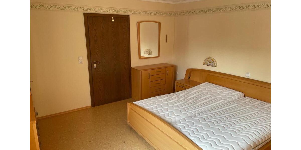 Etagenwohnung Küps - 5 Zimmer, 120 m&sup2;, 800&euro; | Angebot:25872213