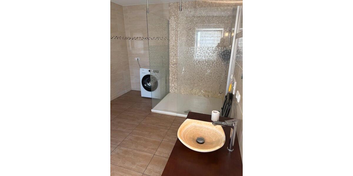 Etagenwohnung Dreieich - 3 Zimmer, 80 m&sup2;, 1.400&euro; | Angebot:26697989
