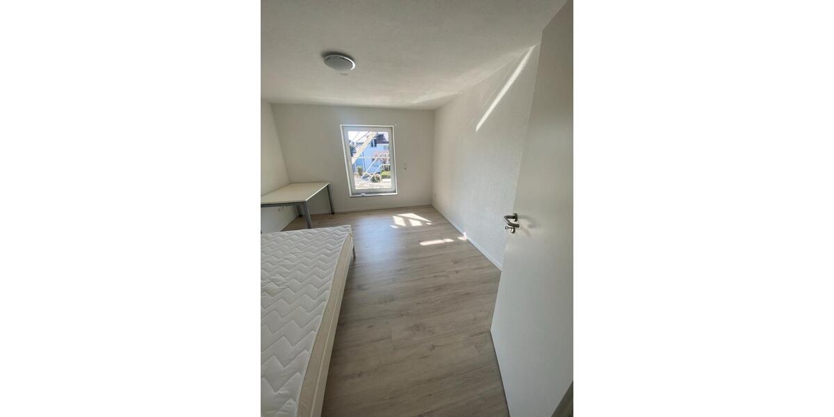 Wohnen auf Zeit Weingarten - 1 Zimmer, 13 m&sup2;, 410&euro; | Angebot:26553469