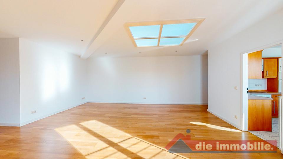 Dachgeschoßwohnung Magdeburg - 4 Zimmer, 142 m&sup2;, 1.065&euro; | Angebot:24257666