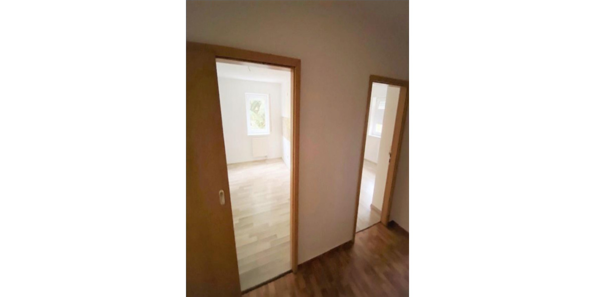 Erdgeschoßwohnung Döbeln - 2 Zimmer, 65 m&sup2;, 410&euro; | Angebot:25519071