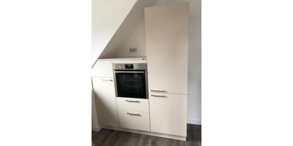 Dachgeschoßwohnung Friedrichsdorf - 3 Zimmer, 1.200&euro; | Angebot:24716538