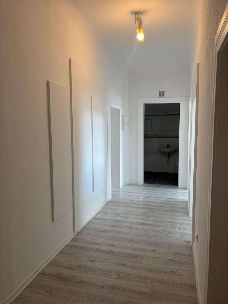 Wohnung zum Mieten in Wuppertal 650 € 74 m²