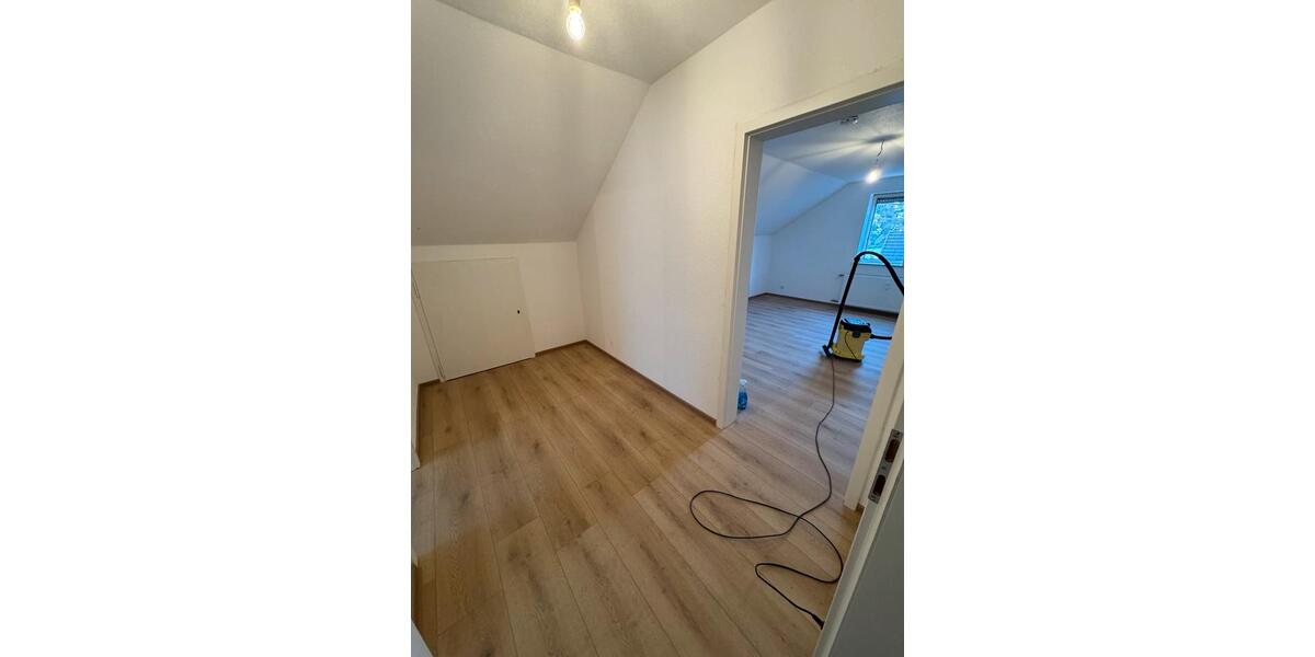 Dachgeschoßwohnung Albstadt Gemarkung Onstmettingen - 1.5 Zimmer, 45 m&sup2;, 500&euro; | Angebot:25887928