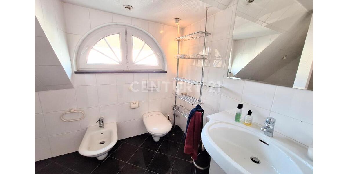 Maisonettenwohnung Bochum Bochum-Südwest - 3 Zimmer, 95 m&sup2;, 1.170&euro; | Angebot:24961851