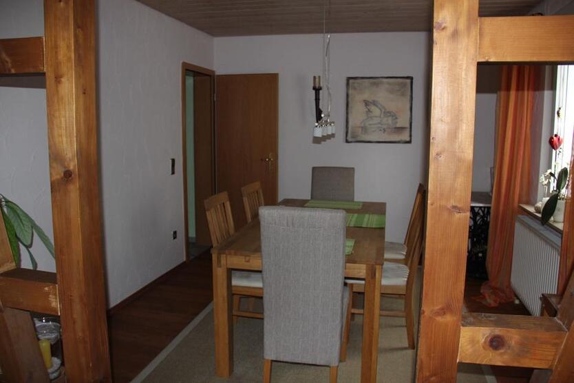 Schönes Haus mit 143 m² + Terrasse in Allmersbach am Weinberg zu