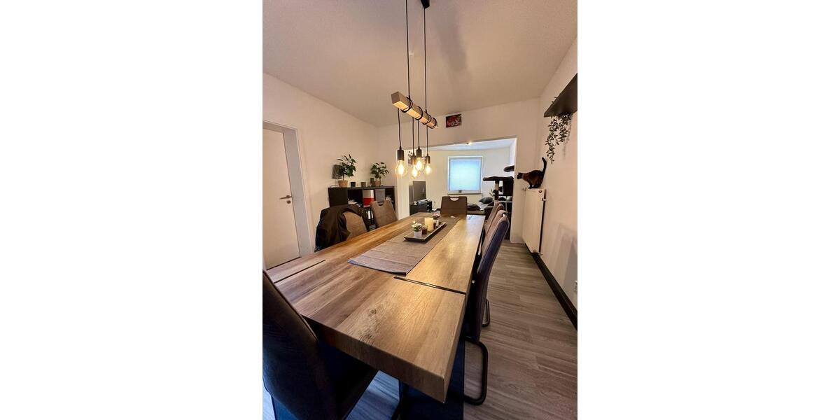 Etagenwohnung Uslar - 4 Zimmer, 110 m&sup2;, 680&euro; | Angebot:26518453