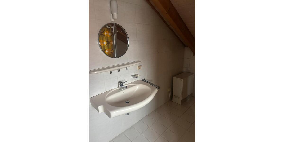 Dachgeschoßwohnung Königsbach-Stein Stein - 2 Zimmer, 64 m&sup2;, 715&euro; | Angebot:26253134