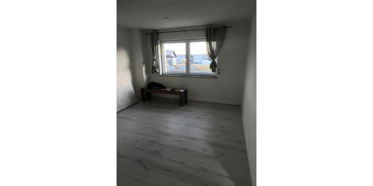 Wohnen auf Zeit Hohenstein - 4 Zimmer, 100 m&sup2;, 450&euro; | Angebot:24342005
