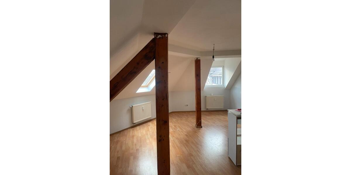Dachgeschoßwohnung Ludwigshafen am Rhein Ludwigshafen-Hemshof - 2 Zimmer, 63 m&sup2;, 665&euro; | Angebot:24464598