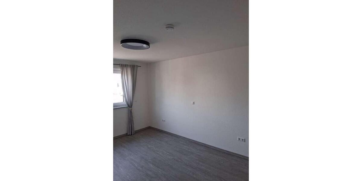 Maisonettenwohnung Brackenheim - 2.5 Zimmer, 104 m&sup2;, 1.210&euro; | Angebot:26611955