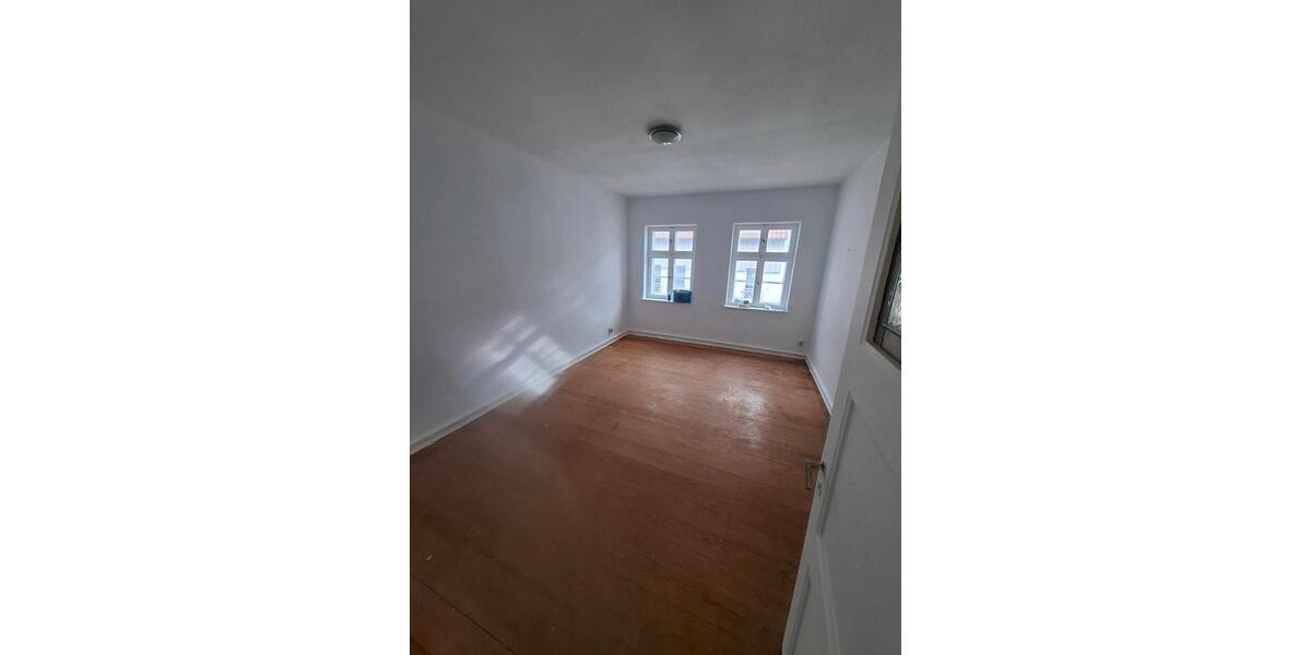 Etagenwohnung Neukalen - 4 Zimmer, 91 m&sup2;, 850&euro; | Angebot:26637139