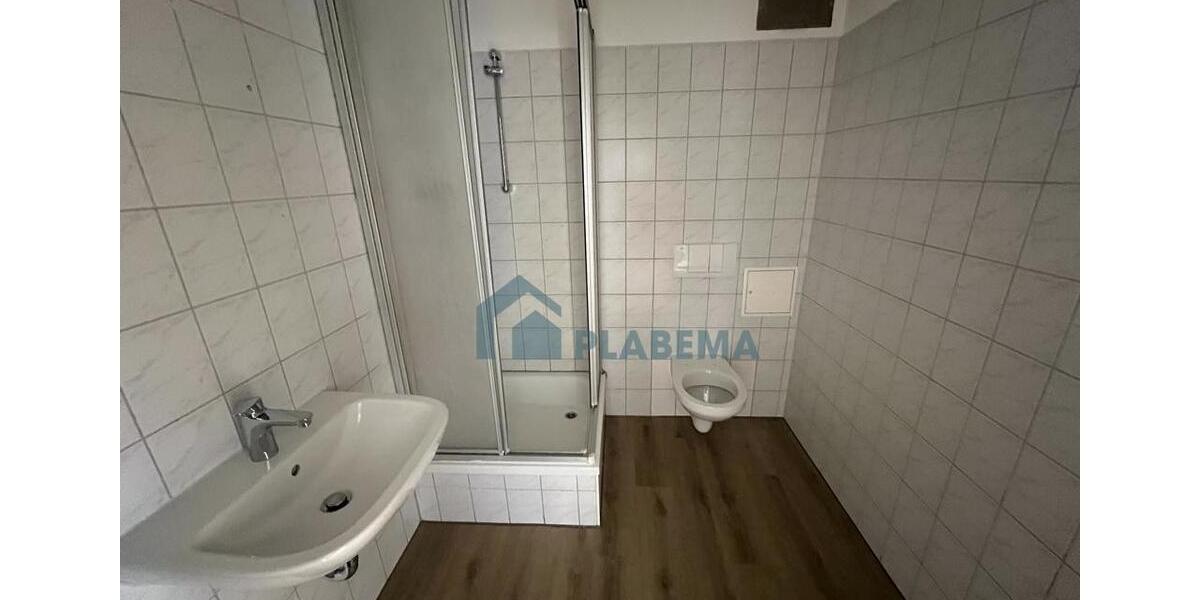 Dachgeschoßwohnung Schwerin - 4 Zimmer, 105 m&sup2;, 1.470&euro; | Angebot:24980118