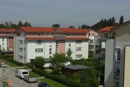 Wohnung Stephanskirchen - 3 Zimmer, 76 m&sup2;, 1.021&euro; | Angebot:27166402
